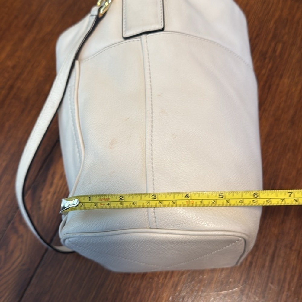 Marc Jacobs White Leather Empire City Bucket Bag - Picture 8 of 10